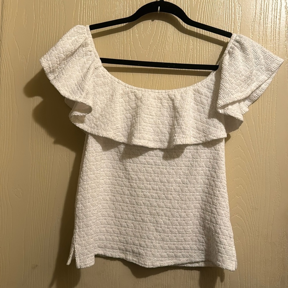 White Anthropologie ruffle top sz S